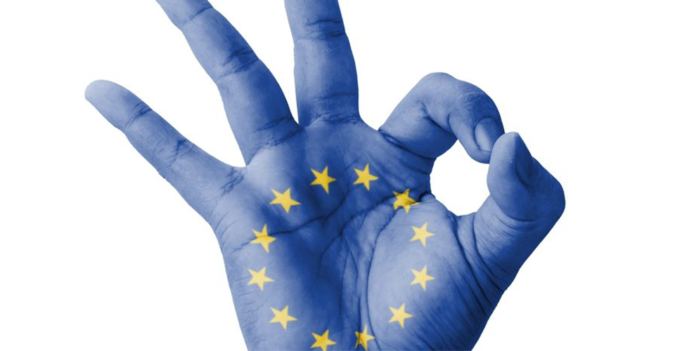 موافقة الاتحاد الأوروبي موافق لفتة اليد