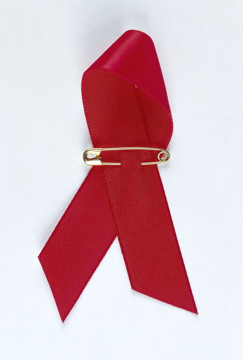 الشريط الأحمر لفيروس نقص المناعة البشرية